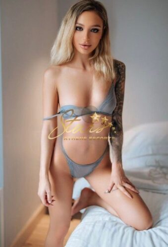 EMMA-ATHENS-ESCORT-STARS-1 EMMA-ATHENS-ESCORT-STARS-1